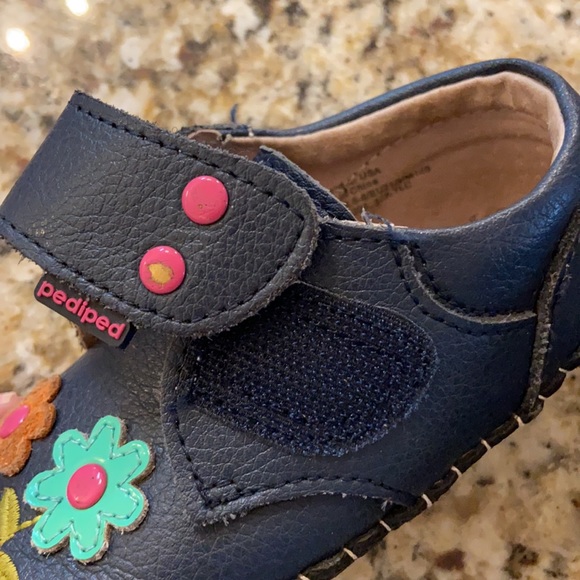 Pedipeds toddler shoes - Picture 3 of 5